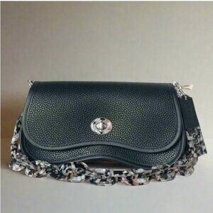 Coach Wavy Dinky Shoulder Bag Black Pebbled Leather Coachtopia